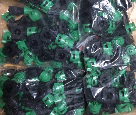 Roller spray nozzle